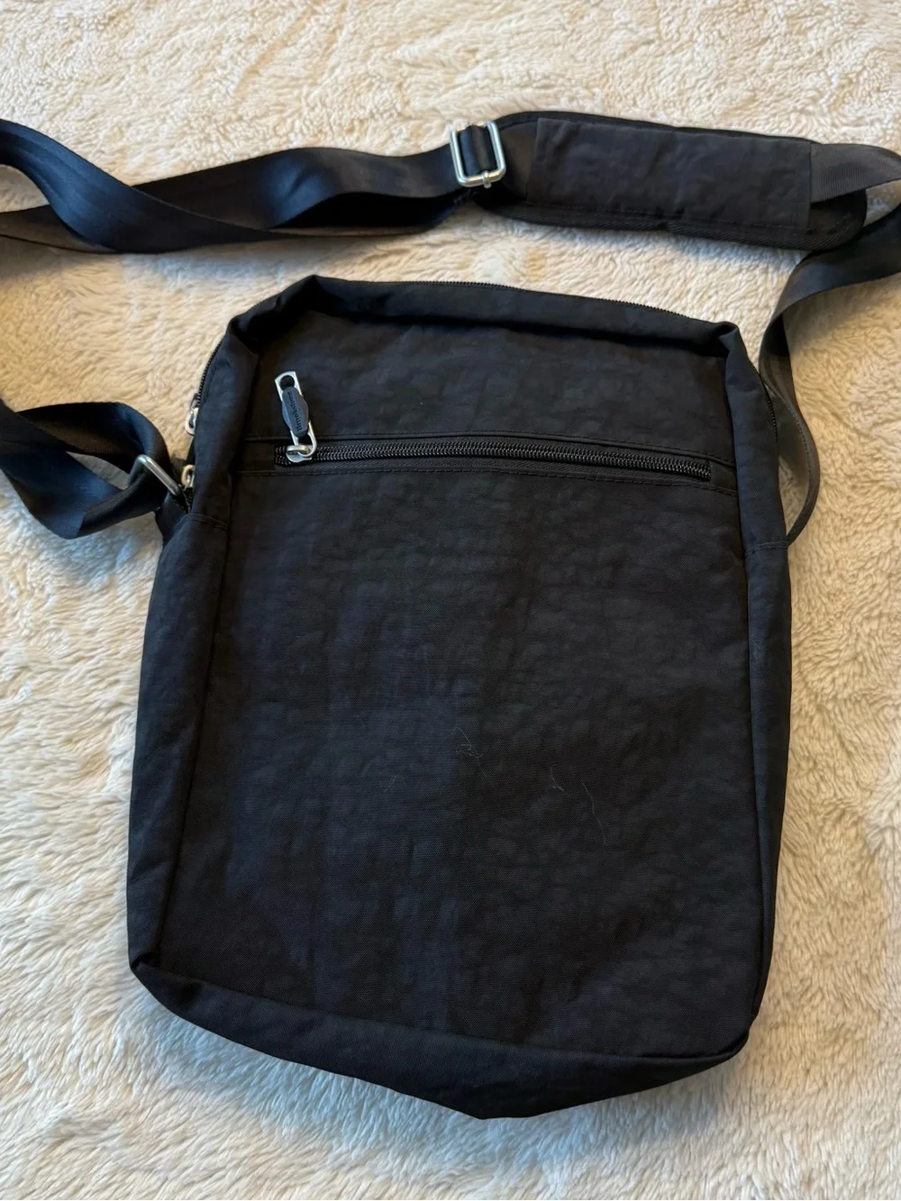 Brookstone Sling Shoulder Messenger Bag Black Unisex Cross Body Travel Commuter